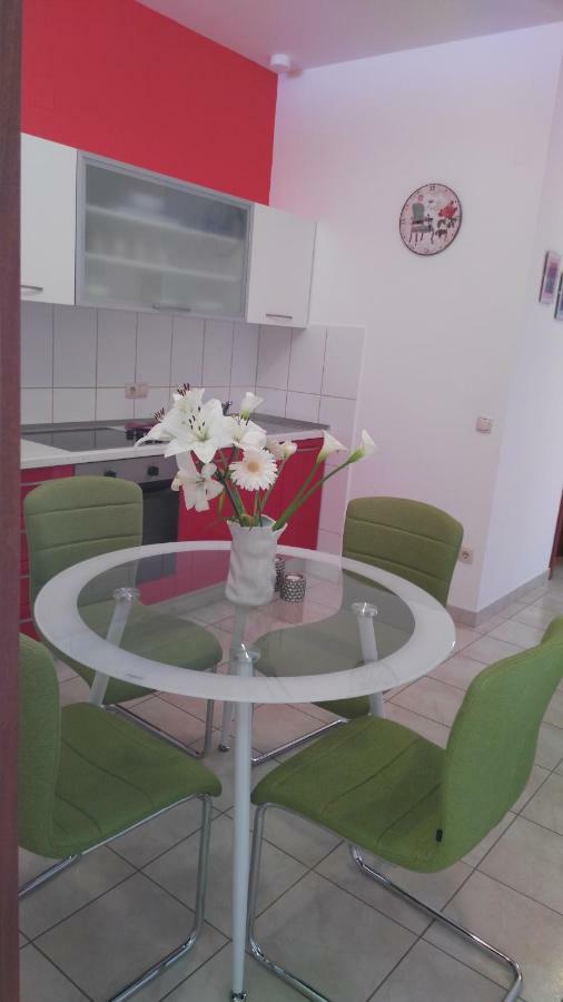 Apartments Zunic Трогир Экстерьер фото