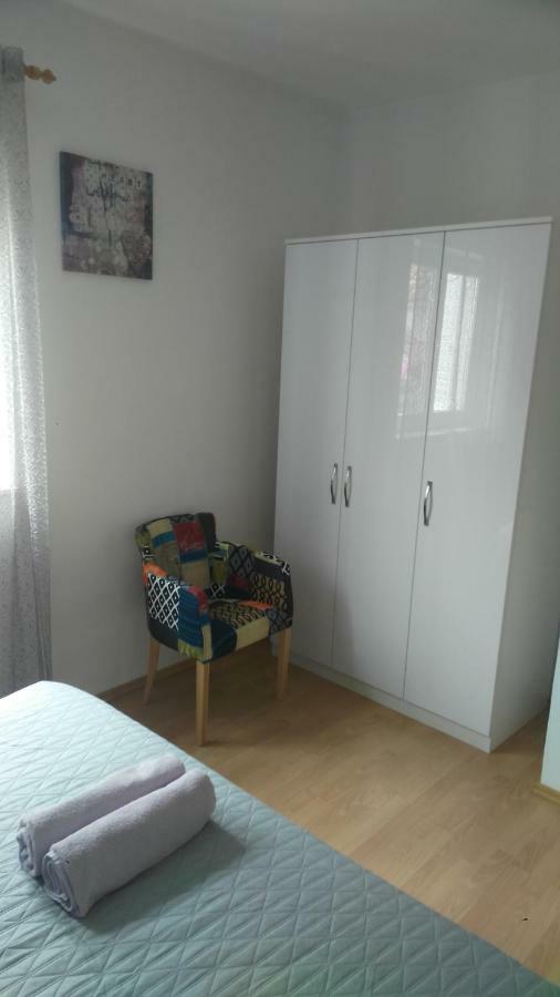 Apartments Zunic Трогир Экстерьер фото