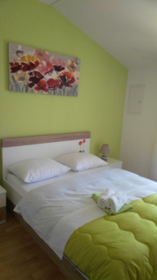 Apartments Zunic Трогир Экстерьер фото